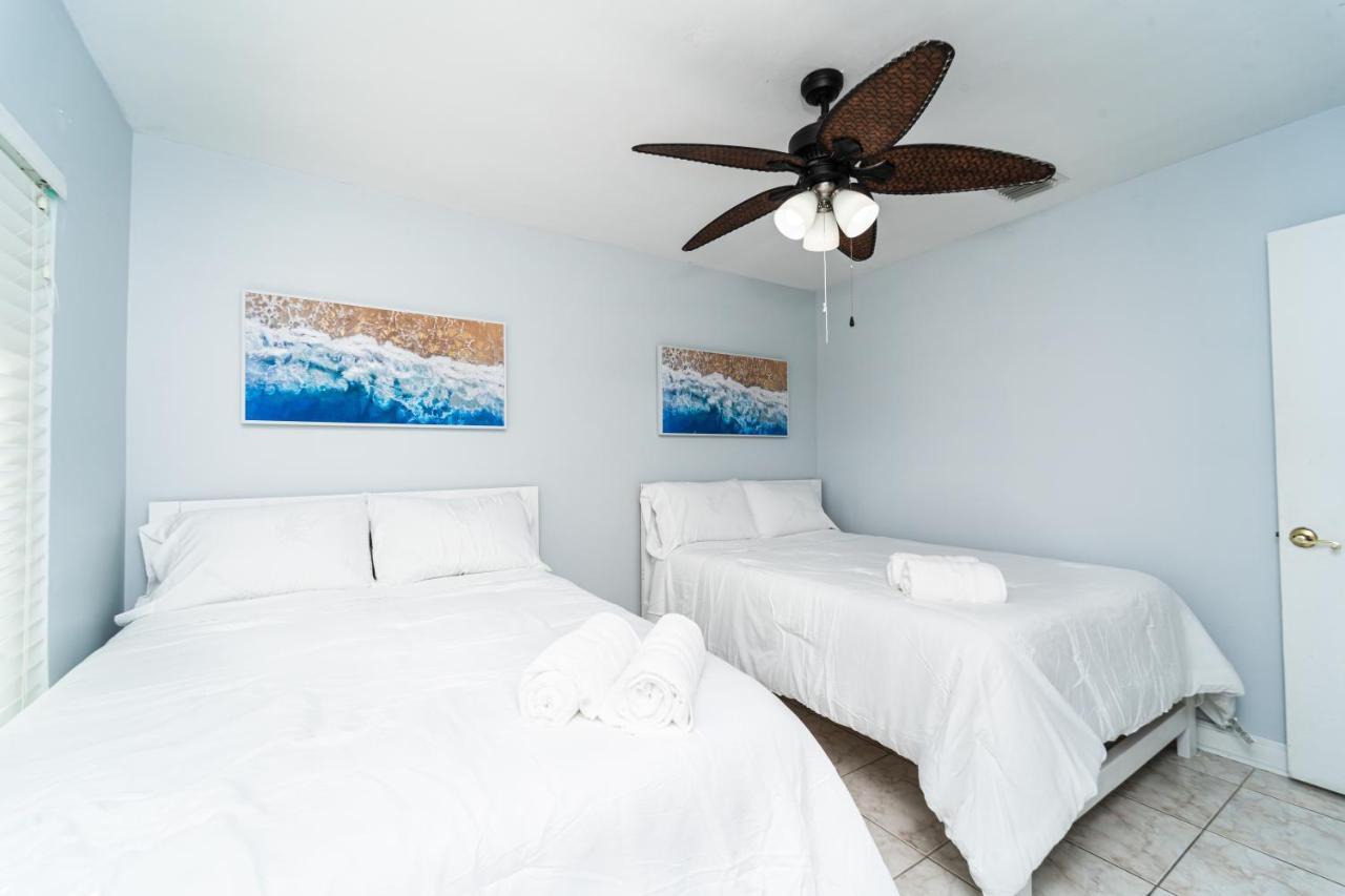Central Waterfront Villa Salt Wtr Pool Near Beach フォート・ローダーデール エクステリア 写真